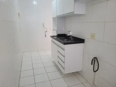 Apartamento com 3 Quartos para alugar, 48m² no Campo Grande, Rio de Janeiro