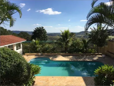 Fazenda/Sítio com 3 Quartos à venda, 284m² no Jardim São Felipe, Atibaia
