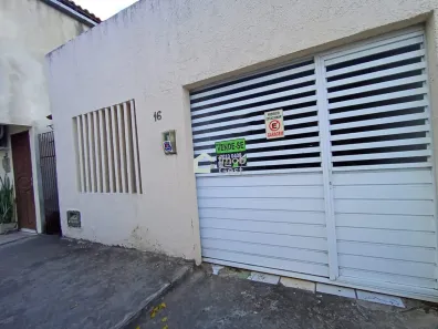 Casa com 2 Quartos à venda, 70m² no Candelária, Natal