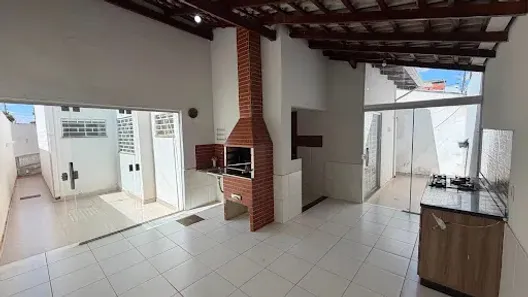Casa com 3 Quartos à venda, 120m² no Parque Brasília, Anápolis