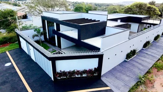 Casa com 4 Quartos à venda, 262m² no Parque das Flores, Goiânia