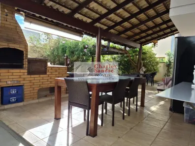 Casa de Condomínio com 3 Quartos à venda, 254m² no Loteamento Portal do Sol I, Goiânia