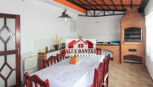 Casa com 3 Quartos à venda, 210m² no Vila Tolstoi, São Paulo