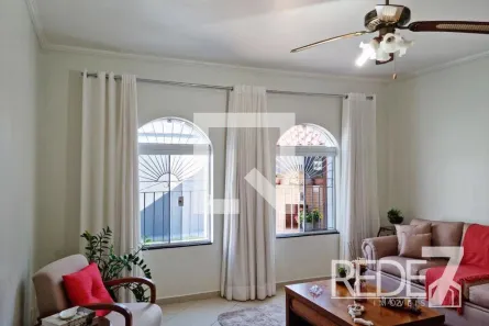 Casa com 3 Quartos à venda, 250m² no Jardim Nova Europa, Campinas