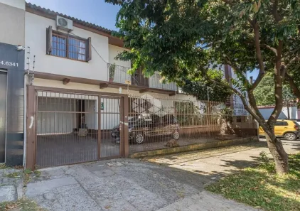 Casa com 4 Quartos à venda, 229m² no Cavalhada, Porto Alegre