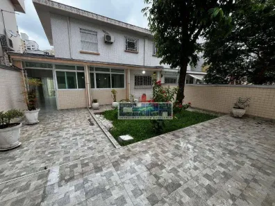 Sobrado com 3 Quartos para alugar, 153m² no Embaré, Santos
