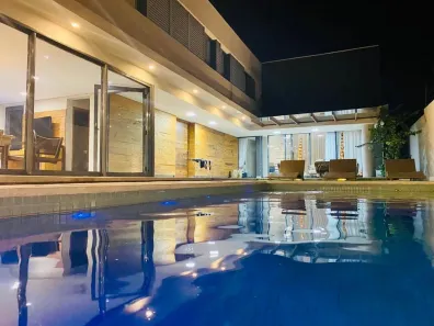 Casa com 4 Quartos à venda, 470m² no Santa Felicidade, Curitiba