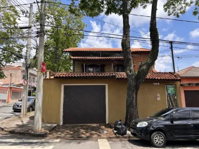 Sobrado com 3 Quartos à venda, 175m² no Jardim das Maravilhas, Santo André