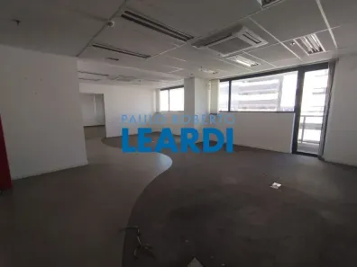 Ponto Comercial com 3 Quartos para alugar, 138m² no Água Branca, São Paulo