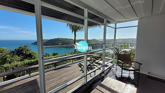 Casa com 5 Quartos à venda, 600m² no Ferradura, Armação dos Búzios
