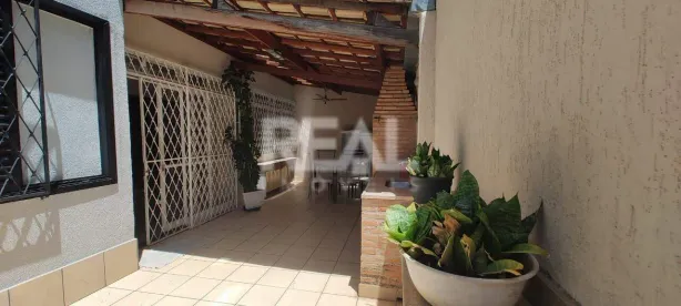 Apartamento com 3 Quartos para alugar, 130m² no Coração de Jesus, Belo Horizonte