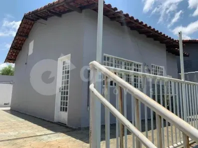 Casa com 2 Quartos à venda, 70m² no Jardim Patrícia, Uberlândia