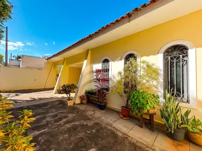 Casa com 3 Quartos à venda, 198m² no Ipanema, Araçatuba