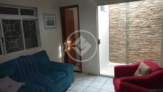 Casa com 5 Quartos à venda, 220m² no Santa Luzia, Uberlândia