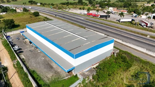 Galpão/Depósito/Armazém à venda, 3200m² no Jardim Itambi (Itambi), Itaboraí