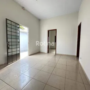 Prédio Comercial à venda, 250m² no Nossa Senhora Aparecida, Uberlândia