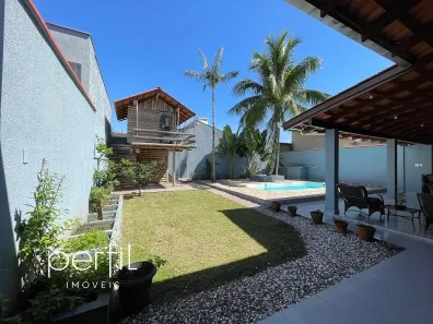 Sobrado com 3 Quartos à venda, 260m² no Santo Antônio, Joinville