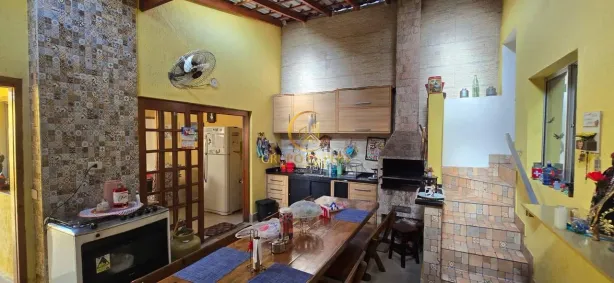 Sobrado com 3 Quartos à venda, 217m² no Jardim Satélite, São José dos Campos