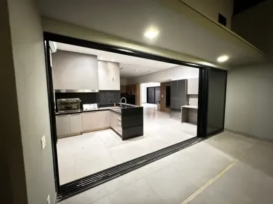 Casa de Condomínio com 4 Quartos à venda, 450m² no Residencial Lago Sul, Bauru