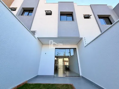 Casa com 2 Quartos à venda, 85m² no Planalto, Belo Horizonte