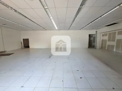 Ponto Comercial para alugar, 80m² no Novo Mundo, Uberlândia