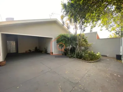 Sobrado com 4 Quartos à venda, 120m² no Jardim Santa Angelina, Araraquara