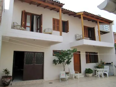 Casa com 3 Quartos à venda, 328m² no Glória, Porto Alegre