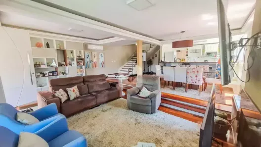 Casa com 3 Quartos à venda, 208m² no Mosela, Petrópolis