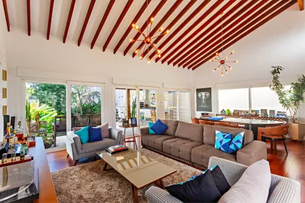 Casa com 5 Quartos à venda, 300m² no Santo Amaro, São Paulo