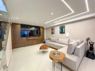 Sobrado com 3 Quartos à venda, 203m² no Vila Alzira, Santo André