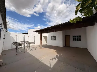Casa com 3 Quartos à venda, 110m² no Parque dos Pirineus, Anápolis