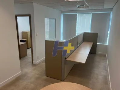 Sala Comercial para alugar, 80m² no Jardim das Acácias, São Paulo