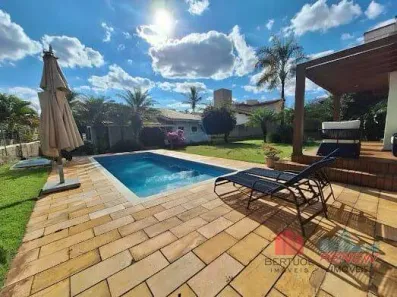 Casa de Condomínio com 3 Quartos para alugar, 251m² no Marambaia, Vinhedo