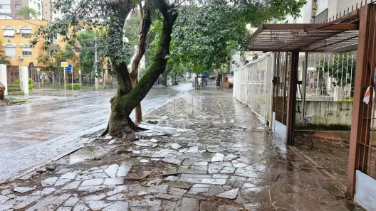 Apartamento com 2 Quartos à venda, 74m² no Petrópolis, Porto Alegre