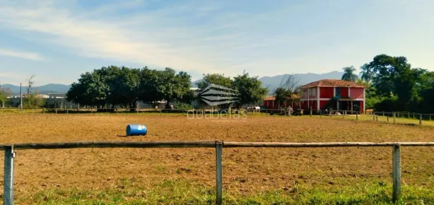 Sobrado com 3 Quartos à venda, 94380m² no Loteamento Chácaras Recanto São Luiz, Tremembé
