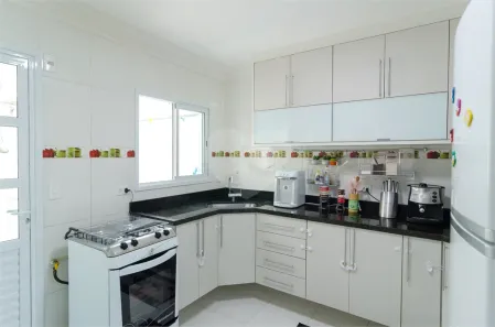 Casa de Condomínio com 3 Quartos à venda, 135m² no Vila Santa Catarina, São Paulo