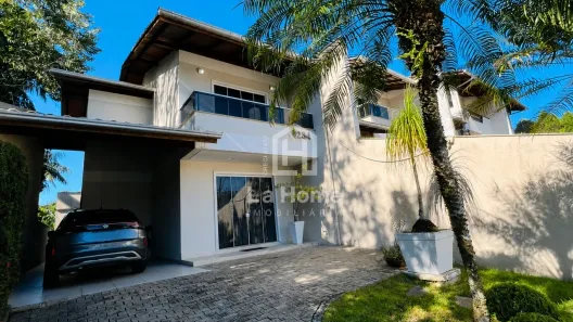 Casa com 3 Quartos à venda, 202m² no Velha, Blumenau