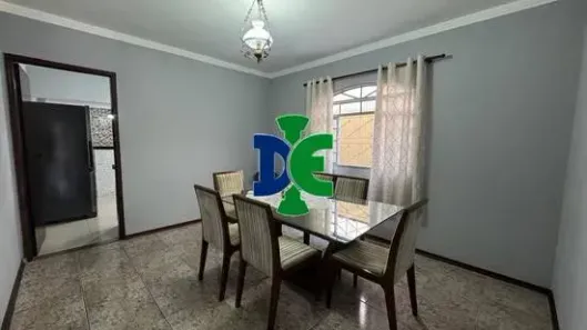 Casa com 3 Quartos à venda, 137m² no Jardim Emília, Jacareí