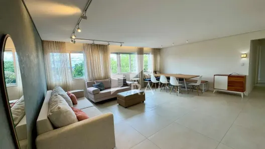 Apartamento com 3 Quartos para alugar, 107m² no Asa Norte, Brasília