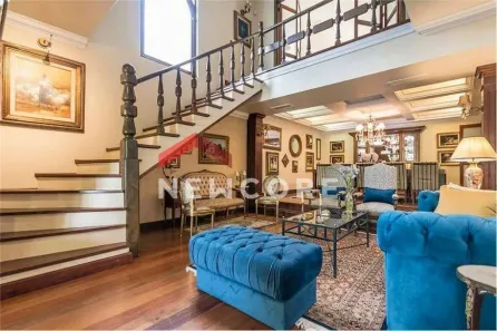 Casa com 4 Quartos à venda, 640m² no Três Figueiras, Porto Alegre