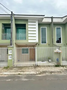 Sobrado com 3 Quartos à venda, 96m² no Uvaranas, Ponta Grossa