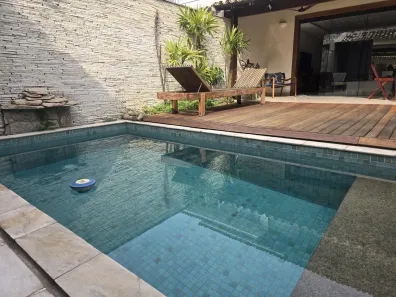Casa de Condomínio com 4 Quartos para venda ou aluguel, 360m² no Recreio dos Bandeirantes, Rio de Janeiro