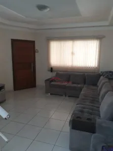 Sobrado com 3 Quartos à venda, 222m² no Parque Residencial Jaguari, Americana