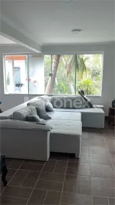 Casa de Condomínio com 4 Quartos para alugar, 250m² no Ipelândia, Suzano