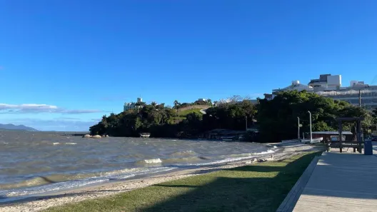 Apartamento com 3 Quartos à venda, 154m² no Coqueiros, Florianópolis