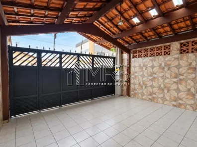 Casa com 3 Quartos à venda, 68m² no Maracanã, Praia Grande