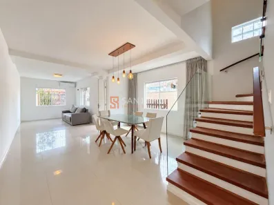 Casa com 3 Quartos para alugar, 146m² no Rio Tavares, Florianópolis