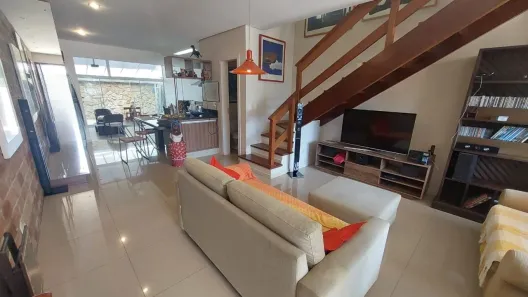 Casa com 2 Quartos à venda, 140m² no Lagoa da Conceição, Florianópolis