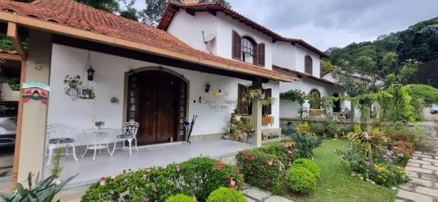 Casa de Condomínio com 3 Quartos à venda, 171m² no Várzea, Teresópolis