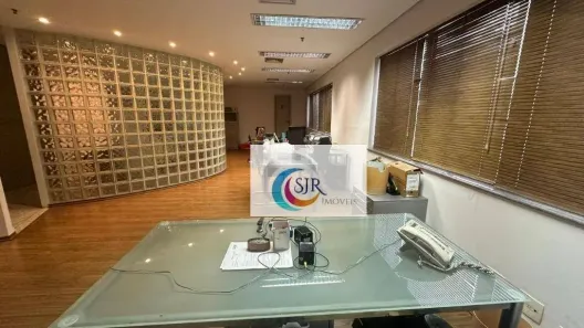 Sala Comercial para alugar, 127m² no Itaim Bibi, São Paulo